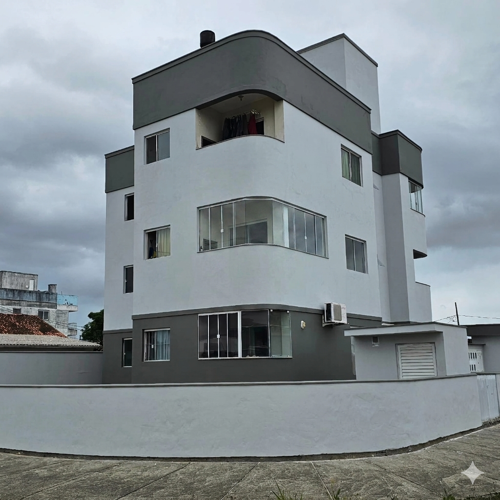 Banheiro moderno de luxo após reforma de alto padrão